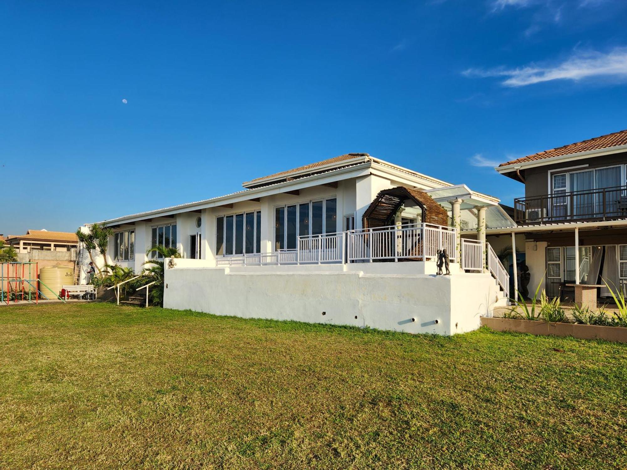 305 Guest House Amanzimtoti Exterior foto